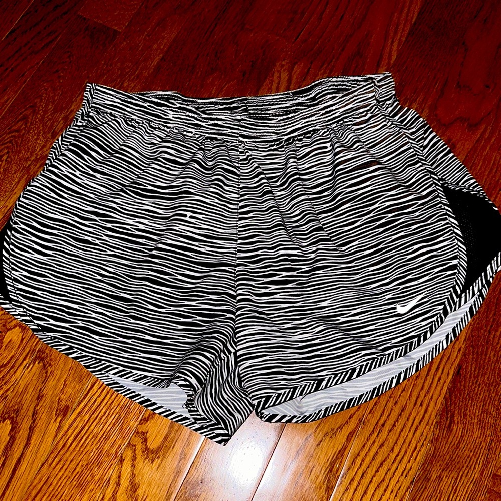 Women Small Nike Dry Fit Shorts